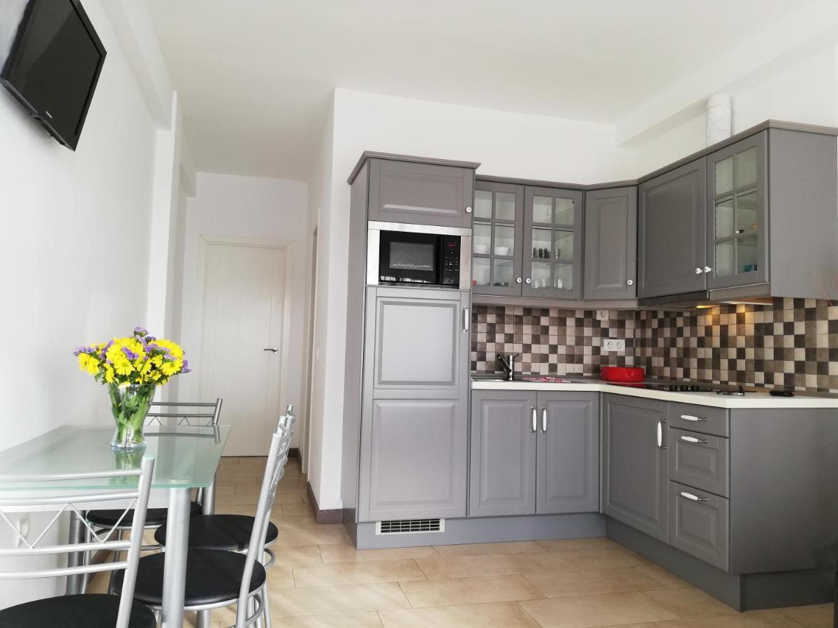 Verdemar Apartment With Sea View And Garden 네르하 외부 사진